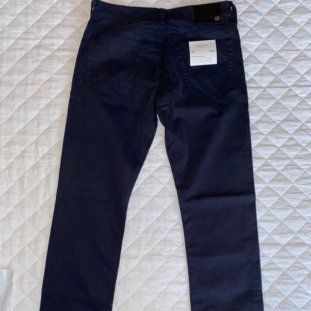 Men’s AG The Graduate Slim Pants in Navy